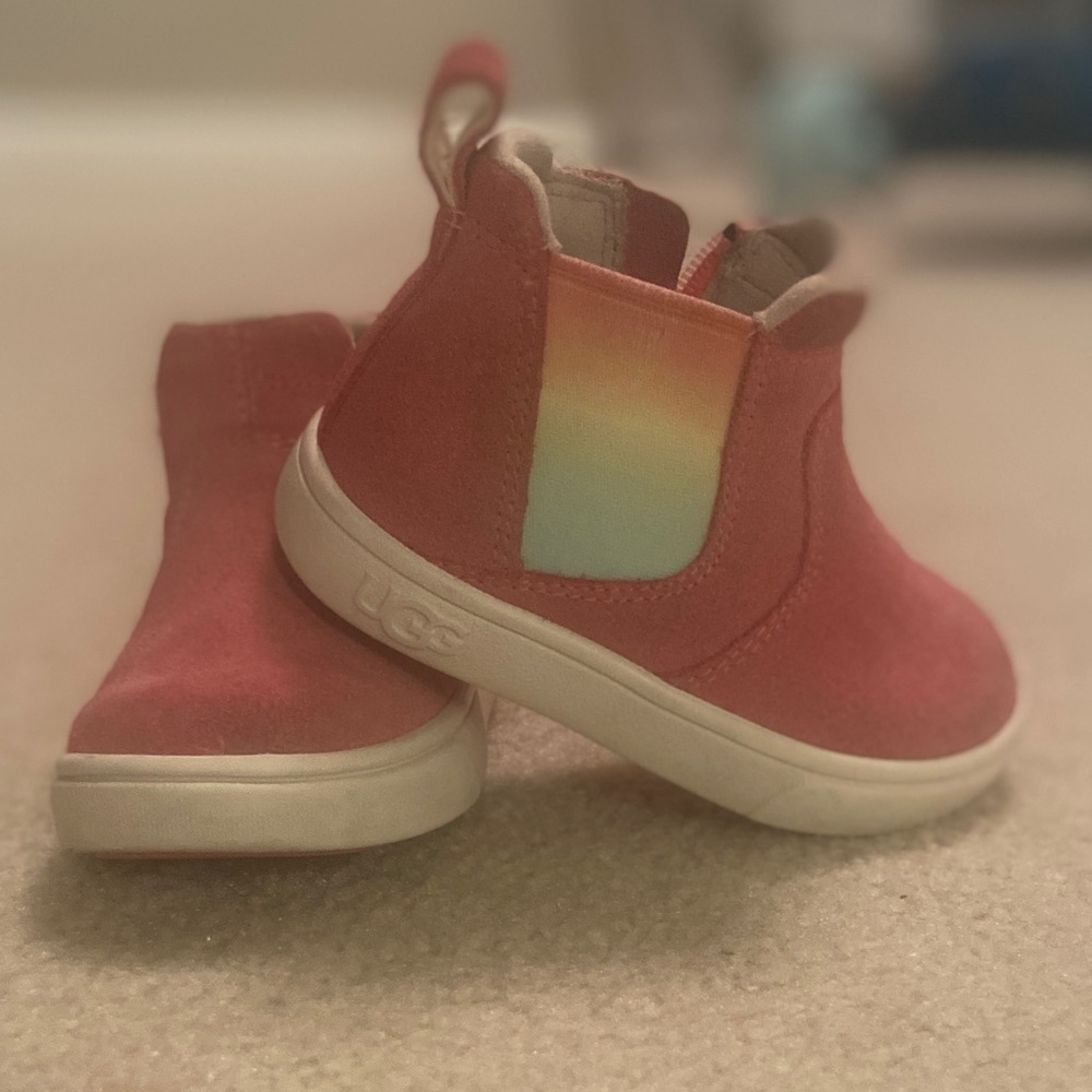 Toddler size 6 UGG Boots 🥾🥾